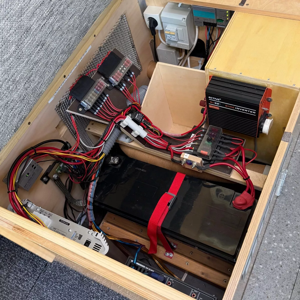 Elektrik im Innenraum