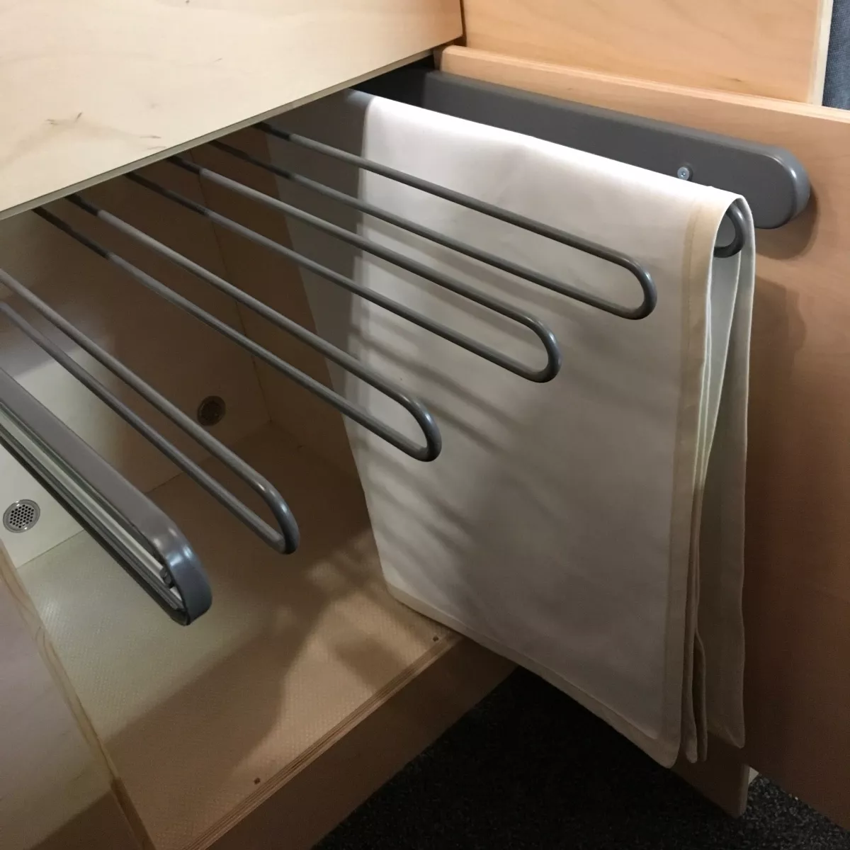 Handtuchschrank